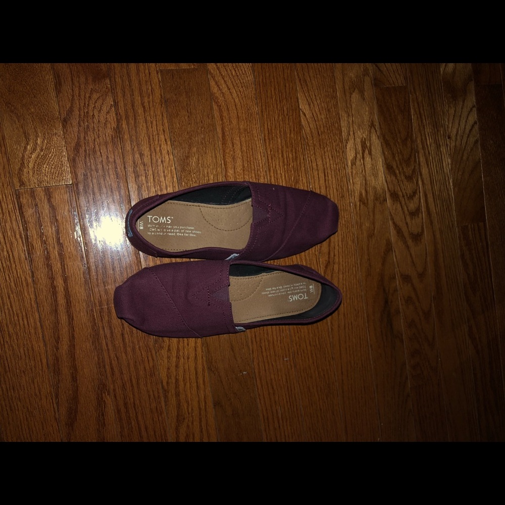 Toms